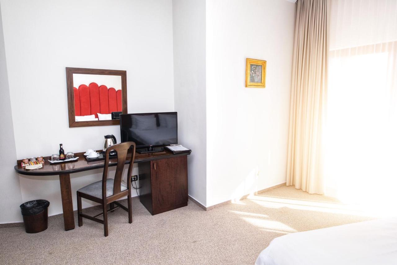 International Bucharest City Centre Hotel Екстериор снимка